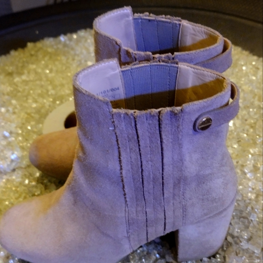 Zara bootiesll